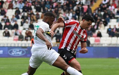 "Esenler Erokspor, Özbelsan Sivasspor'u Kendi Sahasında 3-1'le Geçerek Puanını 60'a Yükseltti"