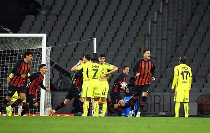 "Fenerbahçe'nin Süper Lig'deki İlk Yenilgisi: Karagümrük Direnişi!"